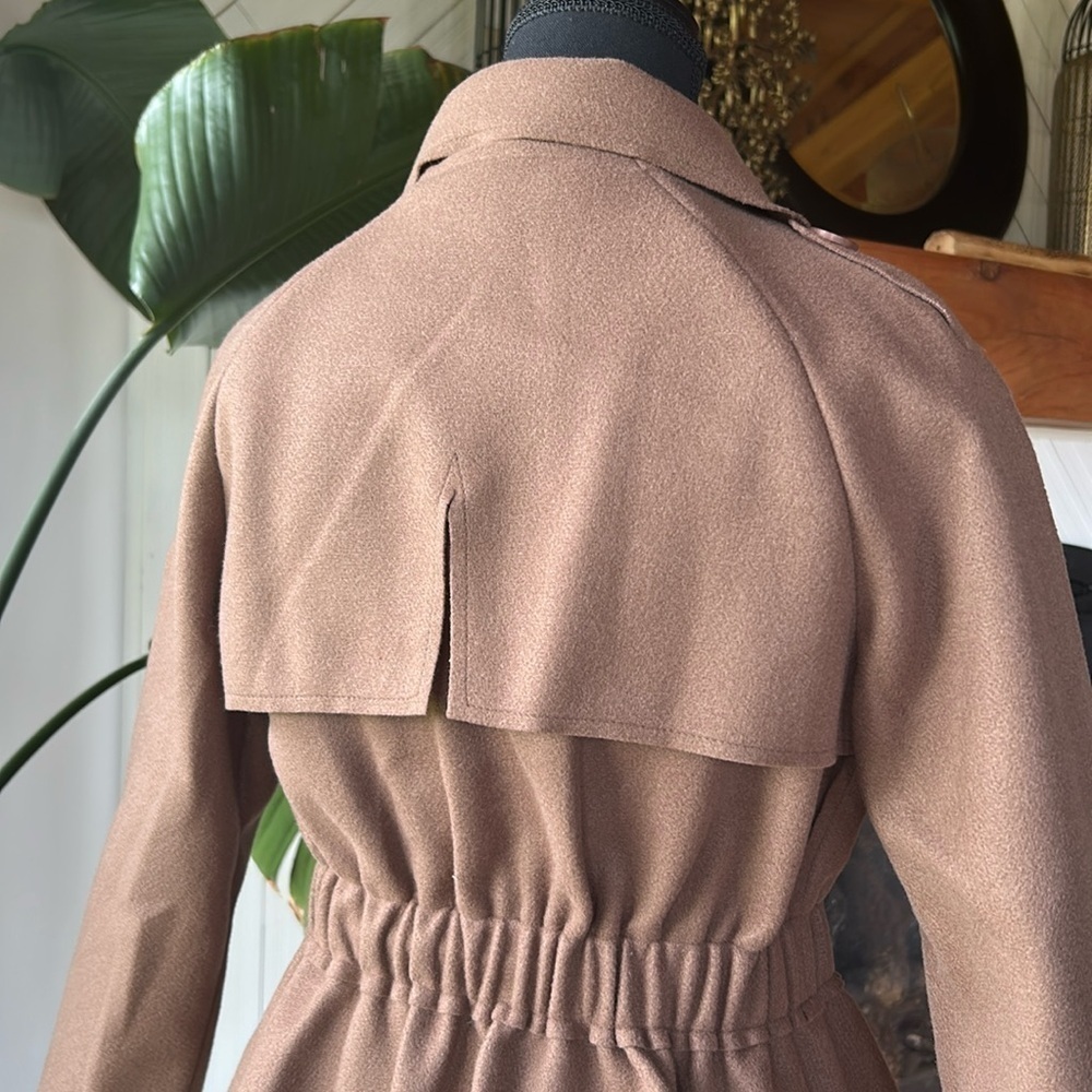 Cinched Waist Trench coat for Women - Picture 7 of 11